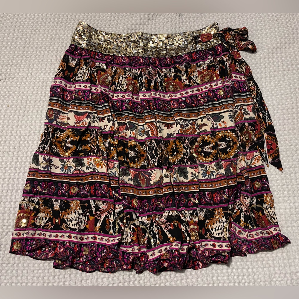 Diane Von Furstenberg Sequin Floral Wrap Skirt • Women’s Size 10 • DVF